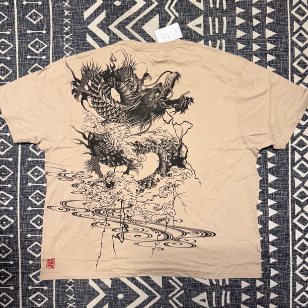 카라쿠리 타마쉬 빅사이즈 반팔