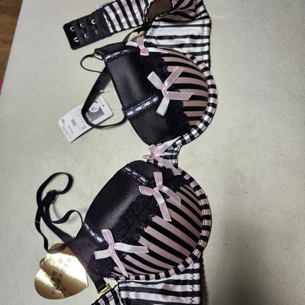 새것)블랙 스트라이프 리본 브라 B80