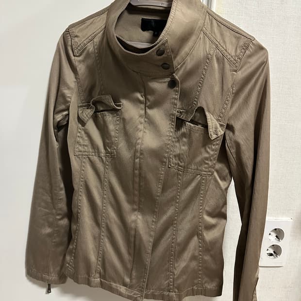 와투케깔 하이넥 자켓..