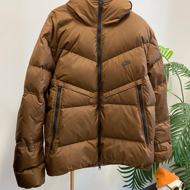 나이키 스톰핏 윈드러너 후드자켓(카카오)