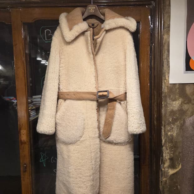 버버리 시어링코트