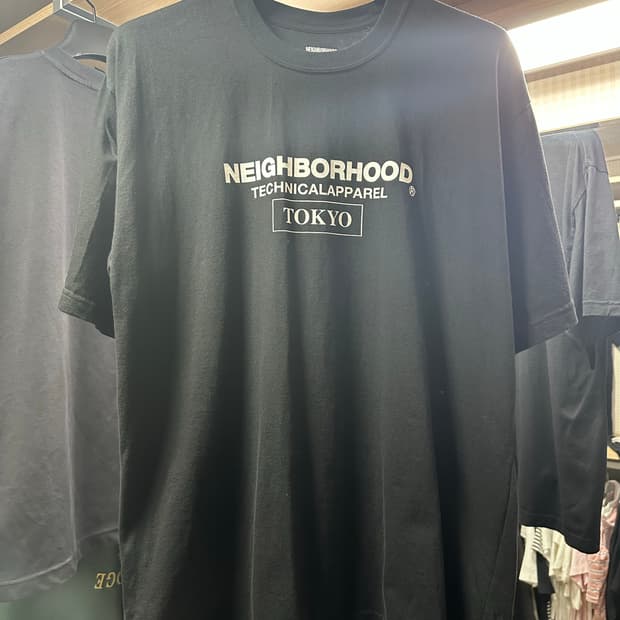 L 네이버후드 반팔티셔츠 블랙