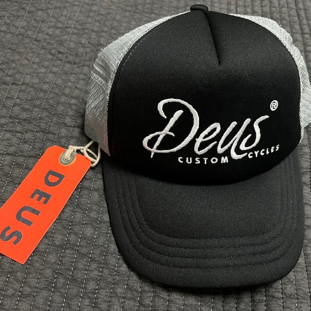 데우스 매쉬 캡모자 새상품