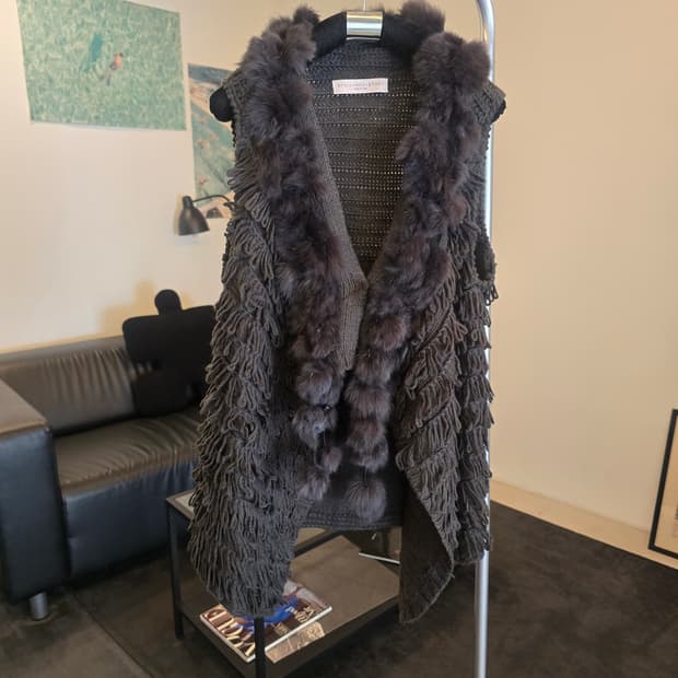 니트 퍼 트리밍 베스트