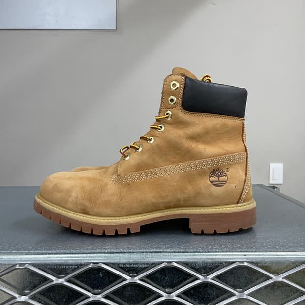 팀버랜드 6인치 부츠 US10 (gr-3764)
