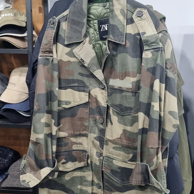 자라 우먼 xL(오버핏) 카모 사파리 3번내외착용