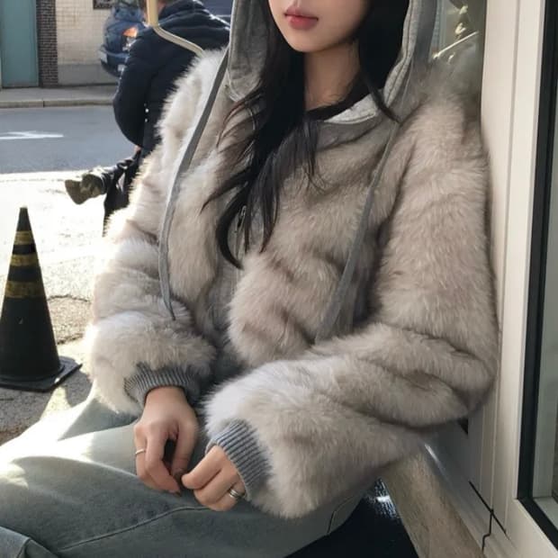 [새상품] 미쏘 페이크 퍼 후드 집업 자켓 MIWJLG21SS