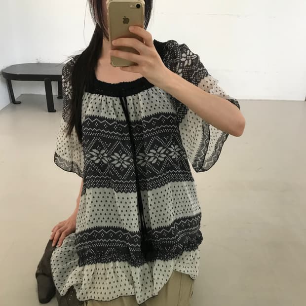 vintage pattern blouse