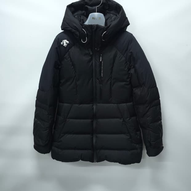 데상트 여성 오리털 덕다운 후드 패딩