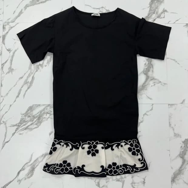 모스키노 플라워 디테일 원피스