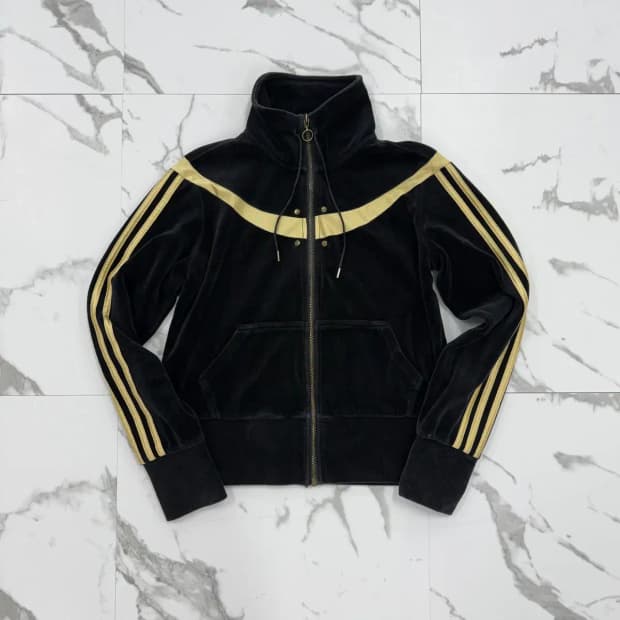 아디다스 벨루어 블랙 트랙탑