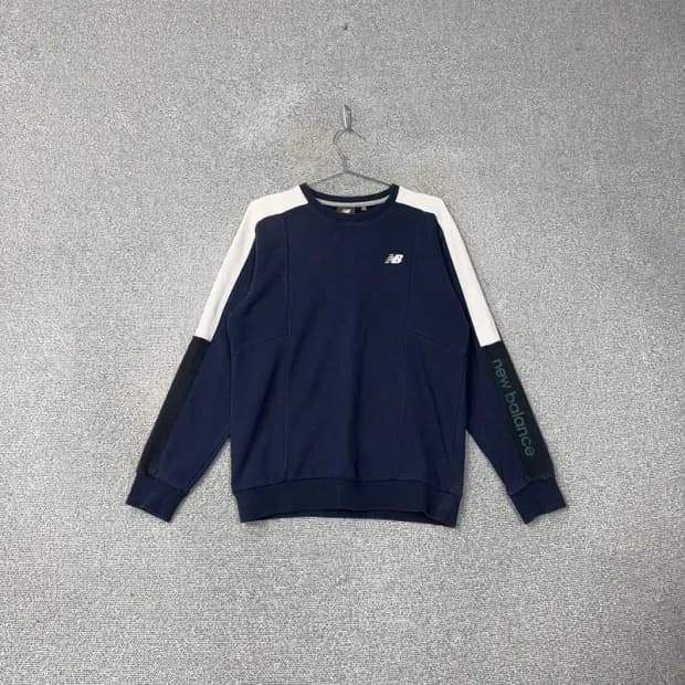 뉴발란스 네이비 로고 캐주얼 맨투맨 M