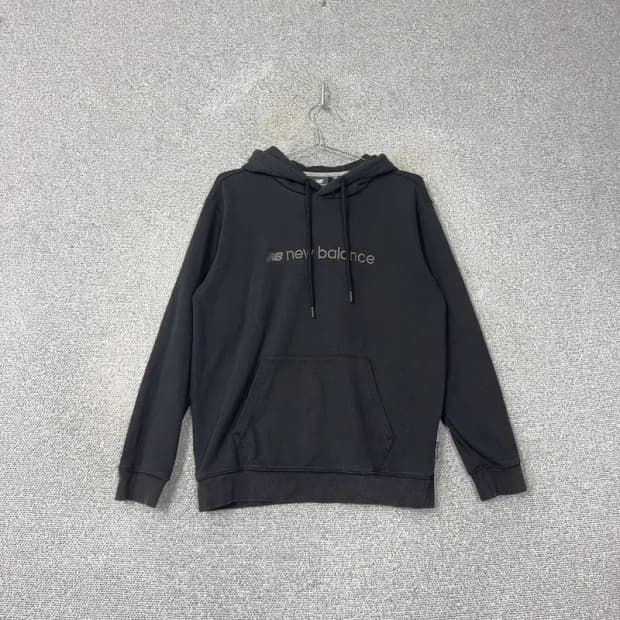 뉴발란스 프린팅 로고 블랙 후드티 M