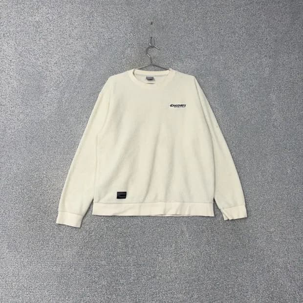 디스커버리 크림 로고 남성 캐주얼 맨투맨 100