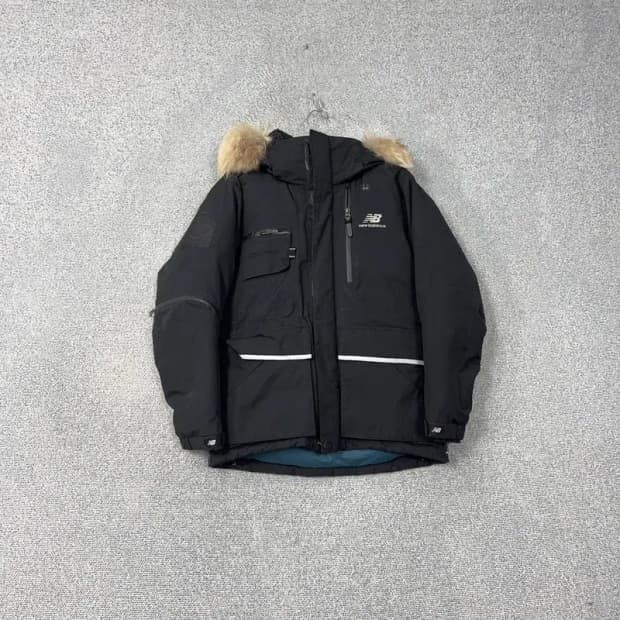 뉴발란스 구스다운 블랙 패딩 S