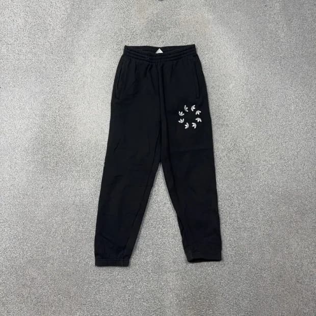 아디다스 불꽃 멀티 로고 밴딩 조거팬츠 M