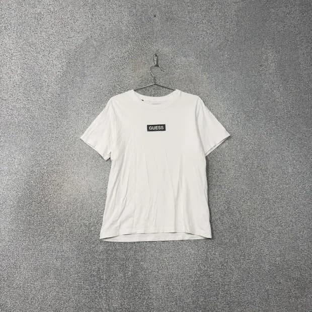 게스 박스로고 프린팅 남성 화이트 반팔 티 L