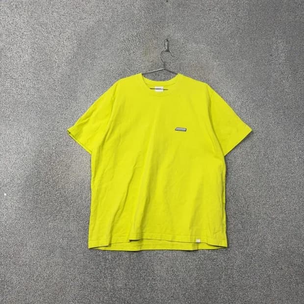 노매뉴얼 백 로고 옐로우 반팔 티 XL