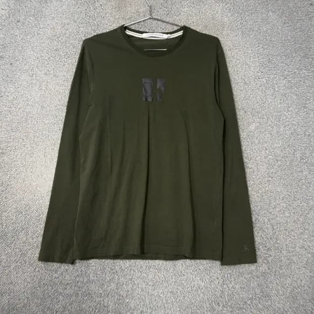 캘빈클라인 카키 로고 남성 슬리브 긴팔티 M