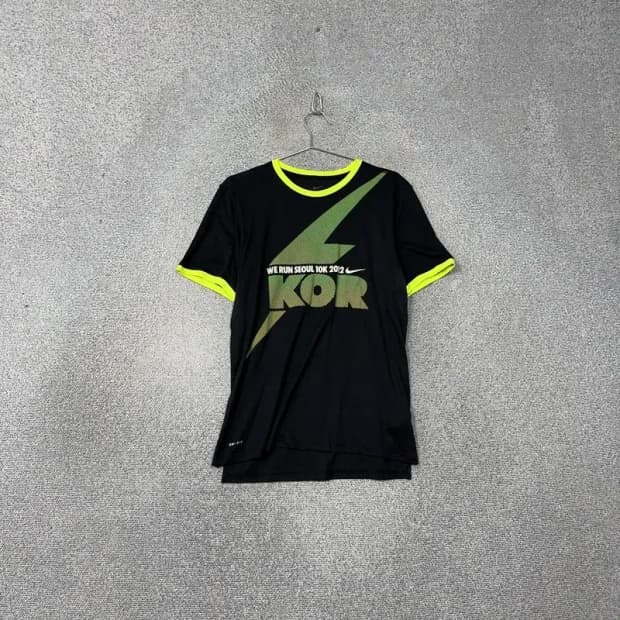 나이키 드라이핏 코리아 프린팅 기능성 반팔티 M