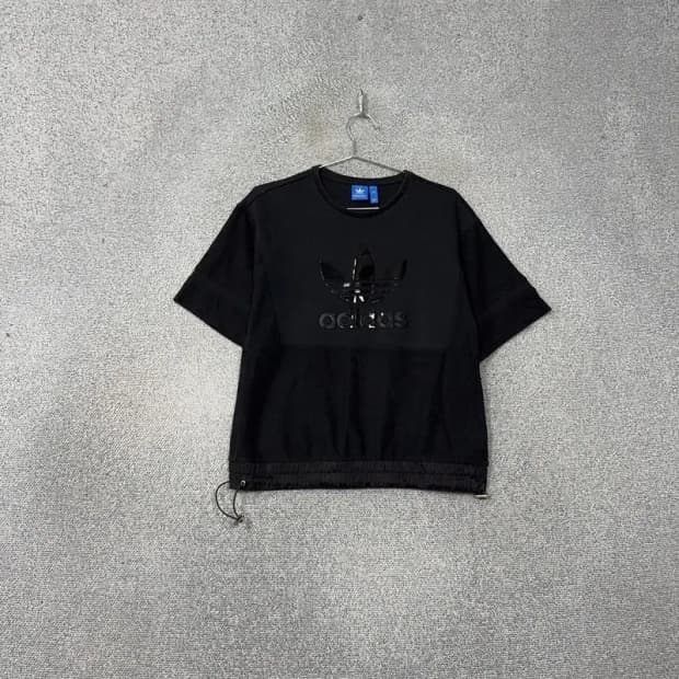아디다스 올블랙 빈티지 프린팅 밴딩 반팔티 85