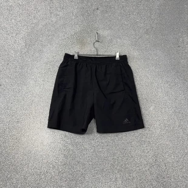 아디다스 기능성 블랙 반바지 L