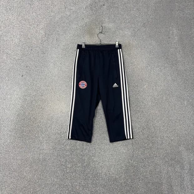 아디다스 바이에른 뮌헨 로고 삼선 7부 반바지 90