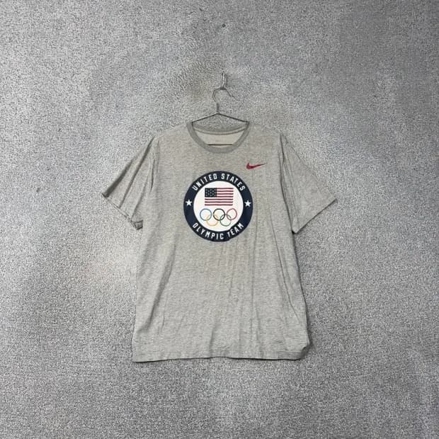 나이키 USA 올림픽 팀 프린팅 라이트 그레이 반팔 티 L
