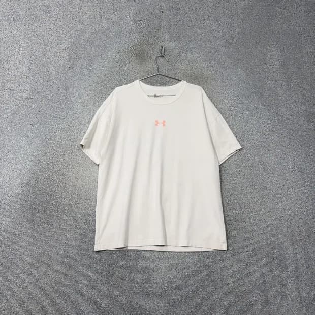 언더아머 프린팅 화이트 반팔 티 XPL/FTG/ECC