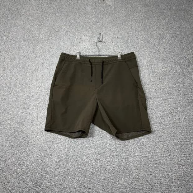 자라 카키 기능성 반바지 XL