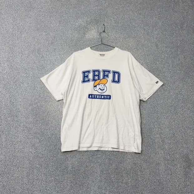 이벳필드 프린팅 로고 화이트 반팔 티 L