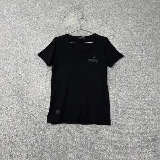 버커루 블랙 로고 빈티지 반팔 티 F