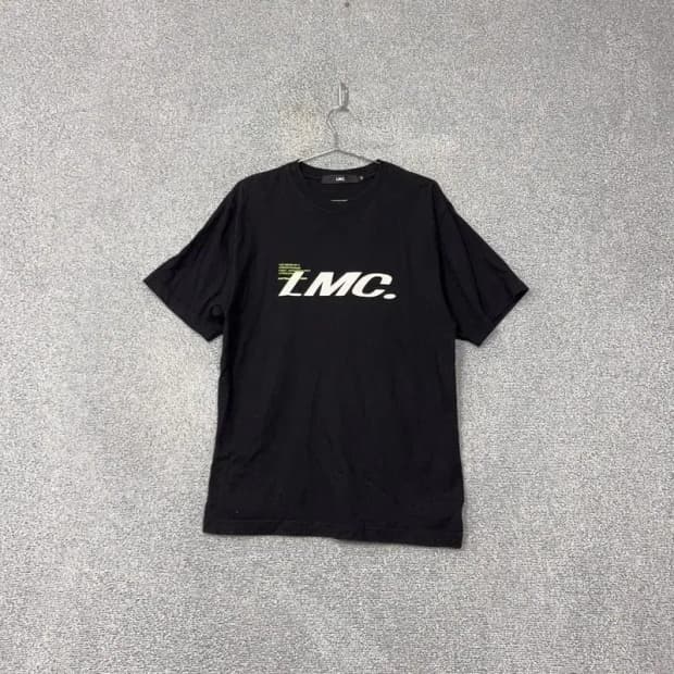 LMC 프린팅 블랙 반팔 티 M