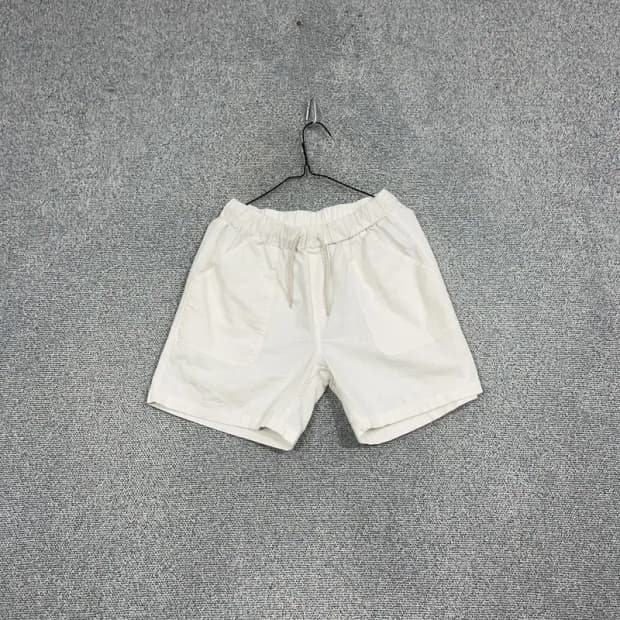 파르티멘토 화이트 반바지 M
