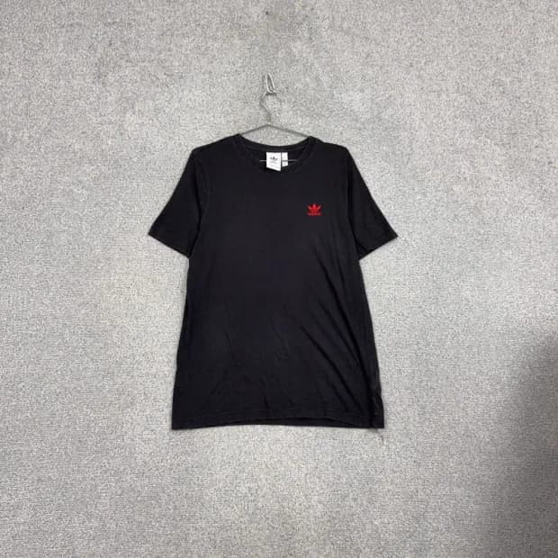 아디다스 블랙 불꽃 로고 반팔 티 M