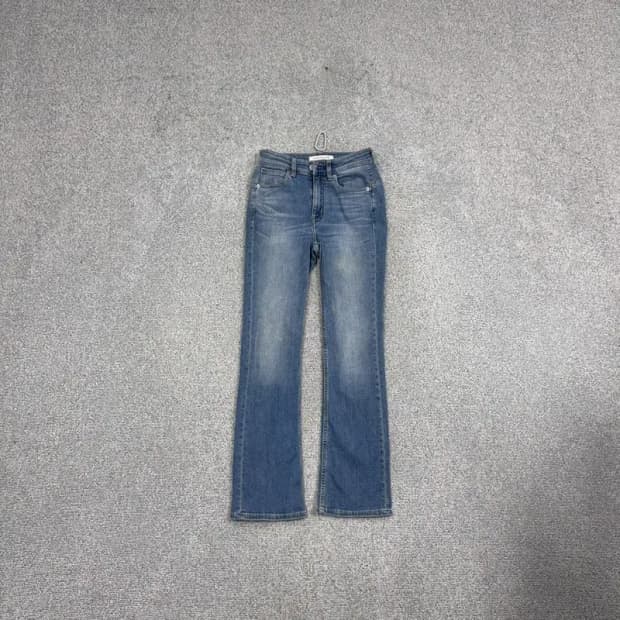 캘빈클라인 블루 워싱 캐주얼 연청 부츠컷 청바지 W24