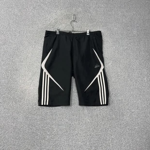 아디다스 로고 기능성 반바지 M