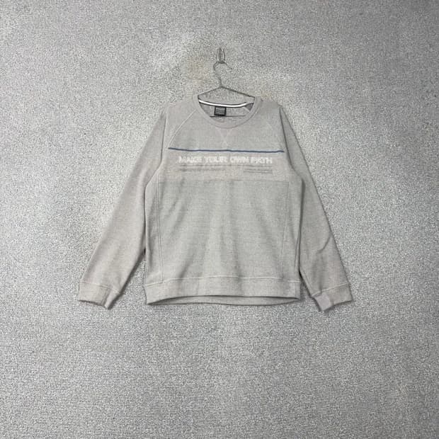 디스커버리 캐주얼 스펠로고 맨투맨 105