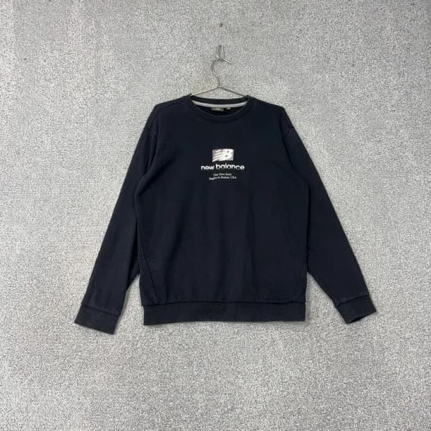 뉴발란스 프린팅 로고 캐주얼 남성 맨투맨 100