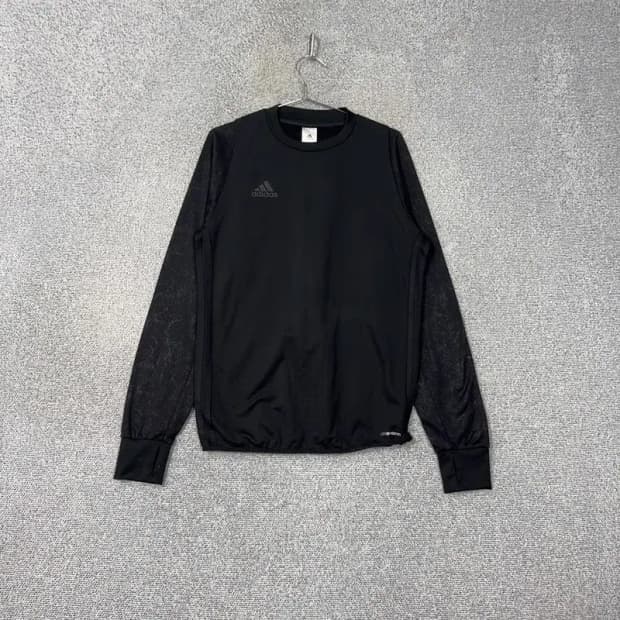 아디다스 빈티지 로고 패턴 기능성 블랙 맨투맨 100