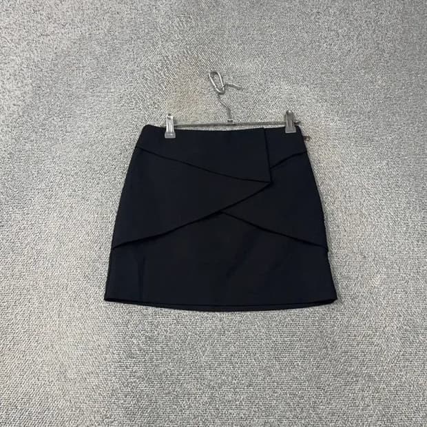 자라 베이직 정장 블랙 미니스커트 XS