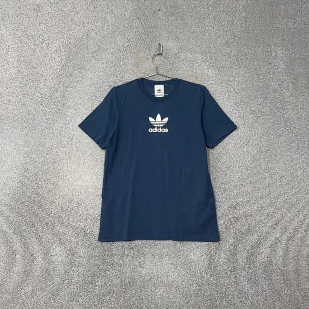 아디다스 불꽃 로고 프린팅 네이비 반팔 티 M
