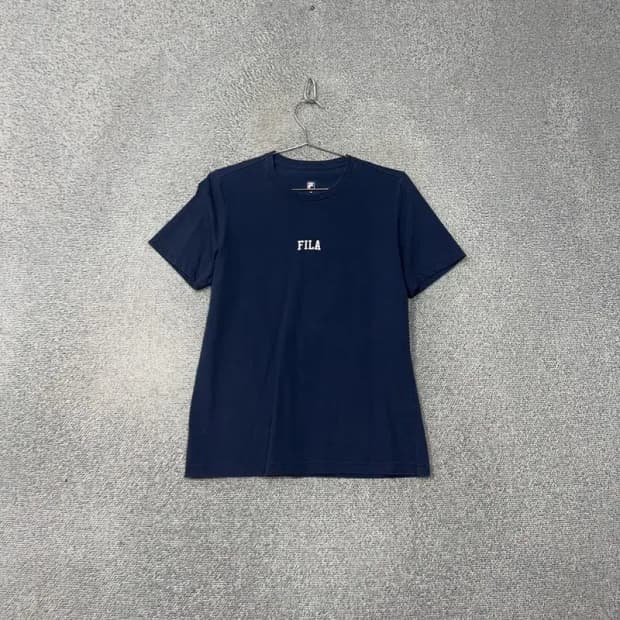 휠라 네이비 스펠 로고 남성 반팔 티 95