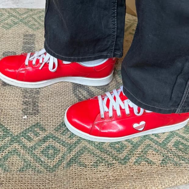 아디다스 스탠스미스 발렌타인 한정판 255