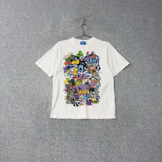 디즈니 프린팅 화이트 반팔티 M