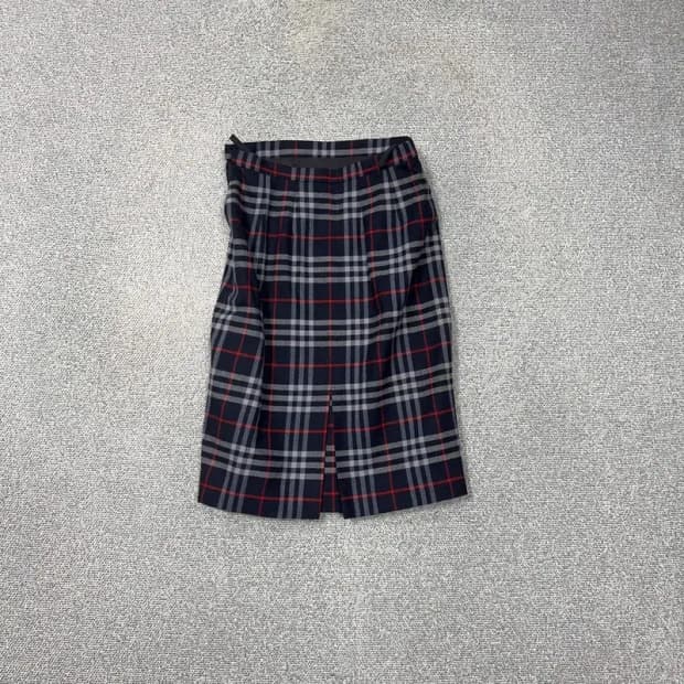 버버리 체크 스커트 25