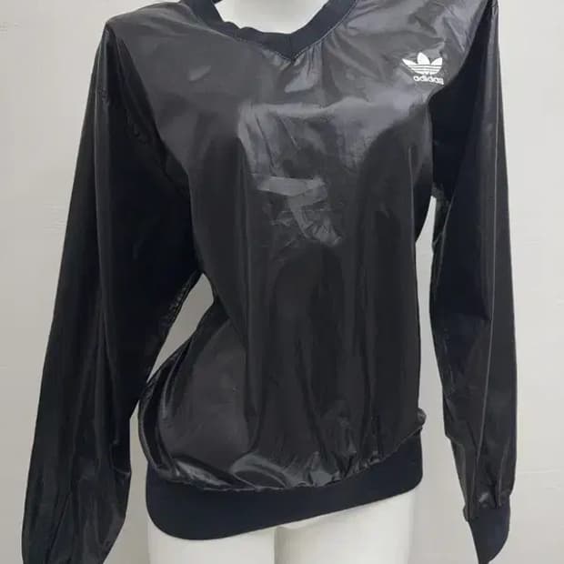 아디다스 블랙 유광 웜업 M