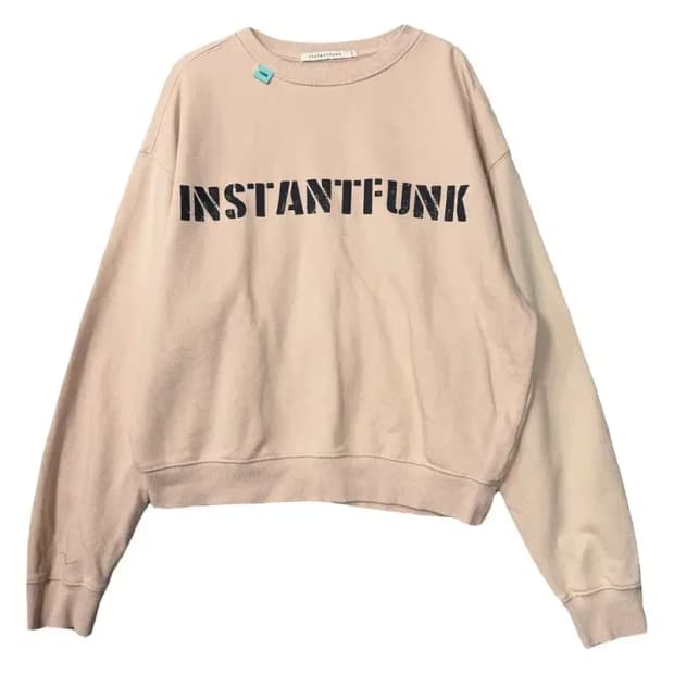 인스턴트 펑크 로고 베이지 맨투맨 1