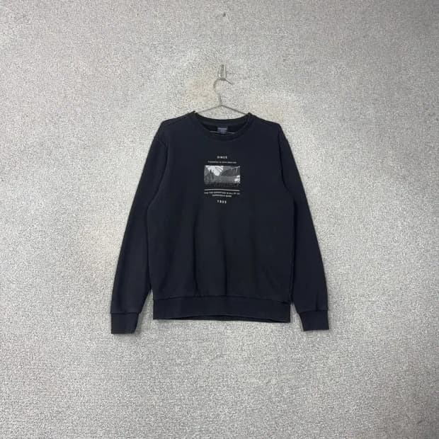 디스커버리 프린팅 로고 캐주얼 맨투맨 100