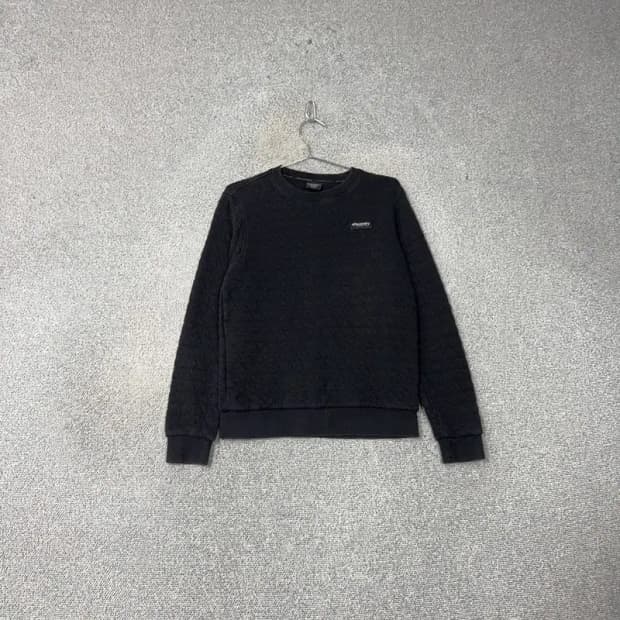 디스커버리 블랙 로고 캐주얼 맨투맨 90